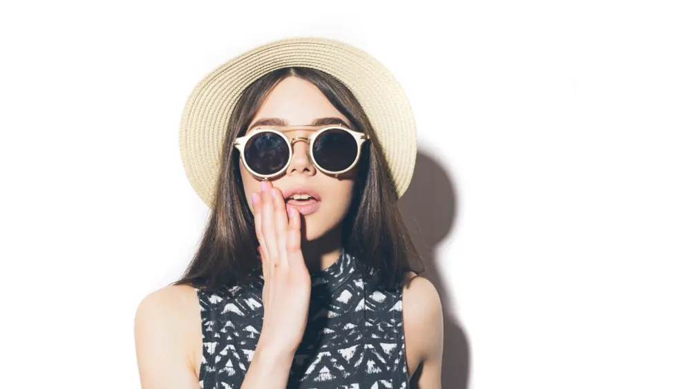 แว่นกันแดดจำเป็นไหมที่ต้องกันยูวี