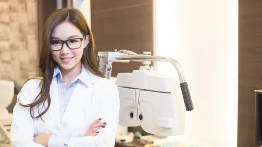  นักทัศนมาตร (Optometrist) คือใคร ทำหน้าที่อะไร