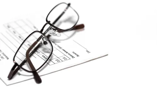 ใบค่าสายตา ประกอบด้วยอะไรบ้าง