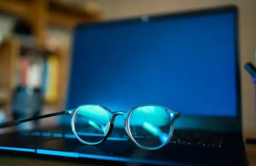 แสงสีฟ้ามาจากไหนบ้าง