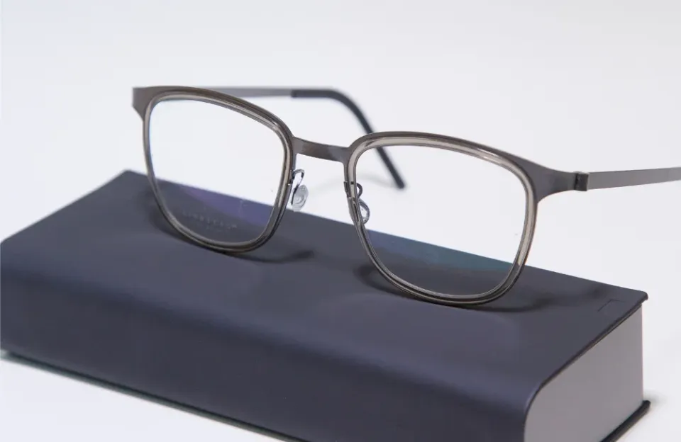 กระบวนการผลิตเลนส์และกรอบแว่น