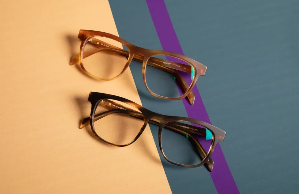  กรอบแว่นสายตาผู้หญิง ทรง Caravan