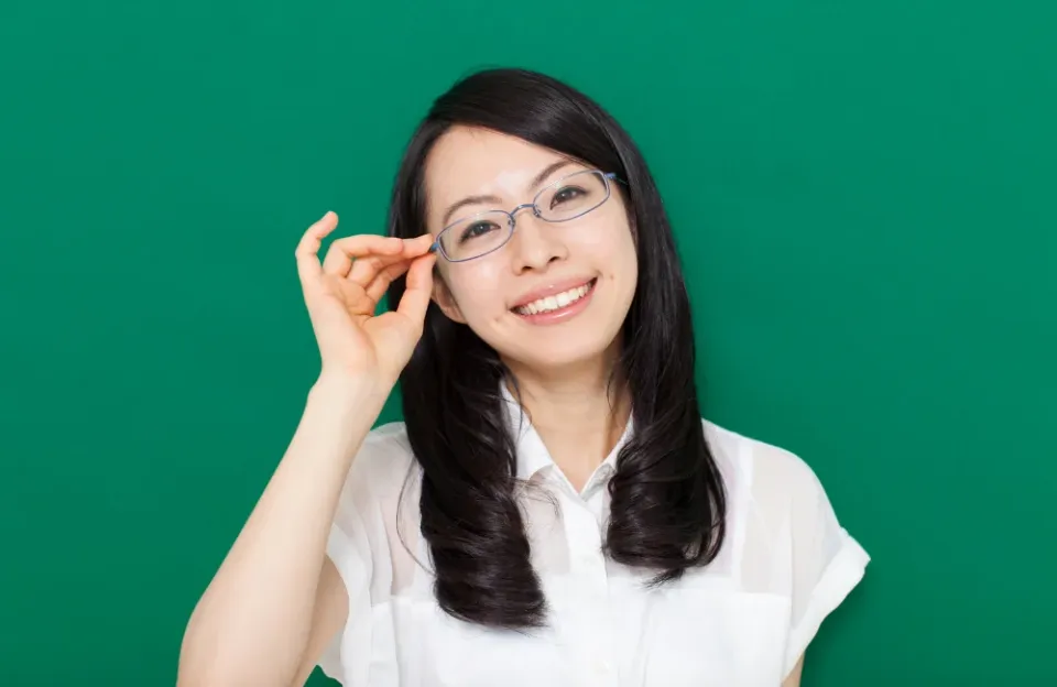 ข้อดีของเลนส์โปรเกรสซีฟ